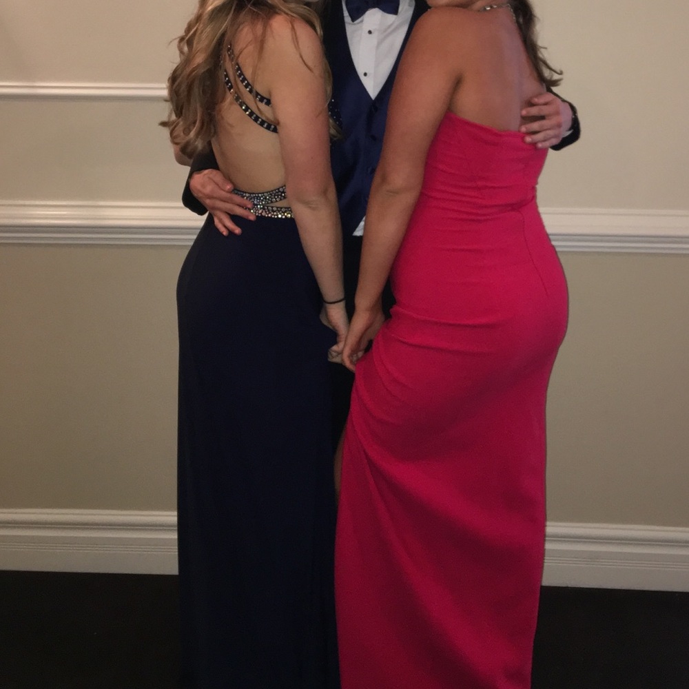 PROM DRESS! - Picture 2 of 2